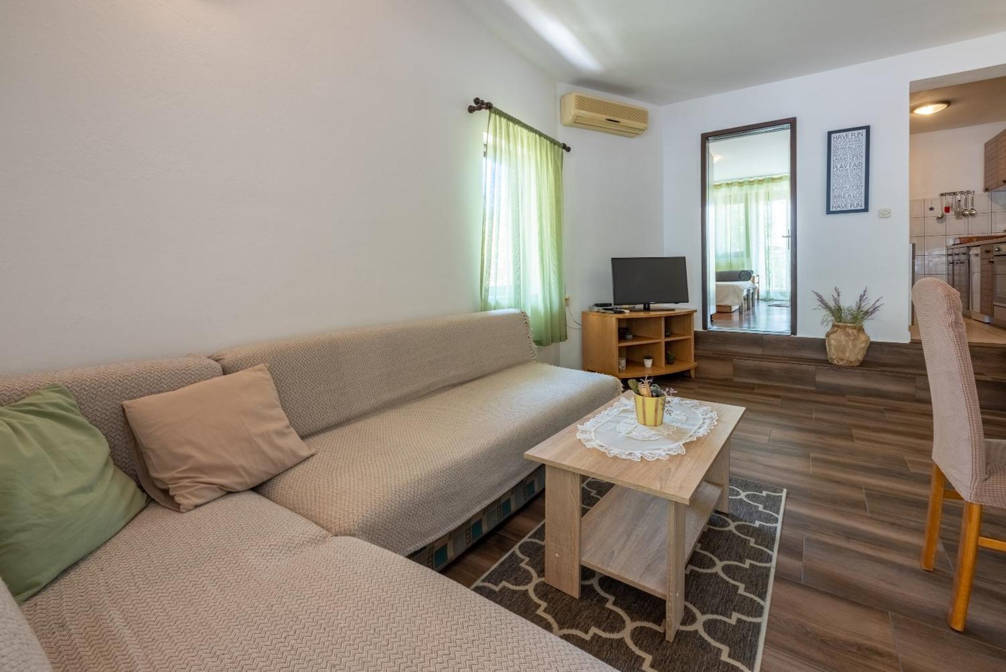 Apartment Dom Jadranovo Buitenkant foto
